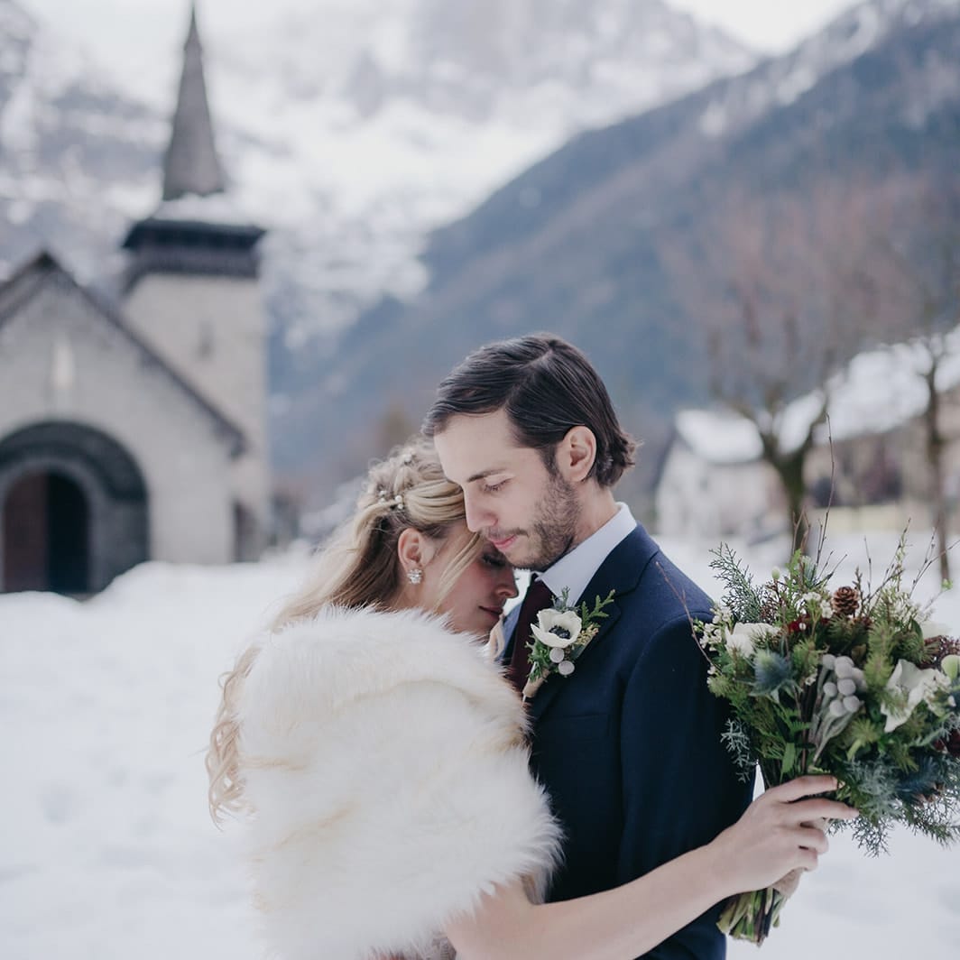 https://www.hautewedding.co.uk/intimate-mountain-wedding/